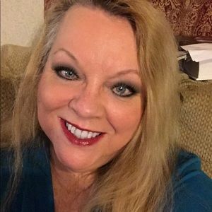 Meet your Posher, Sheila